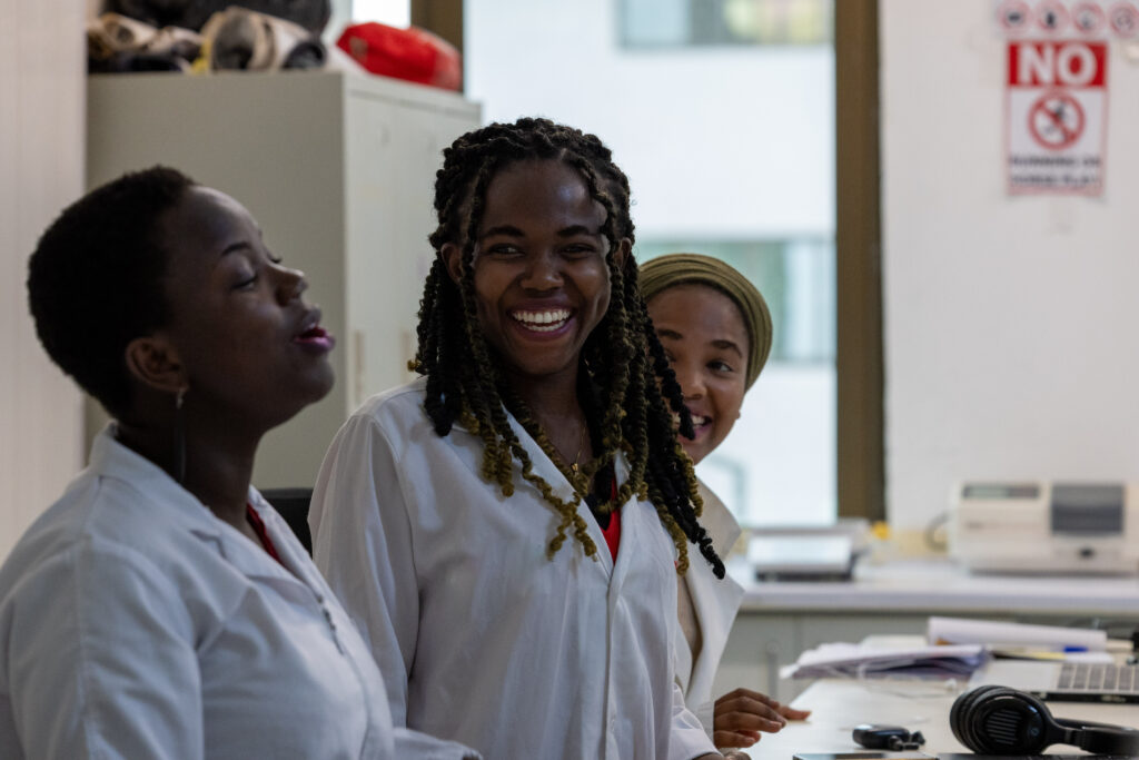 Miniatura de El Congreso Ibérico de Estudios Africanos destaca la inclusión y el reconocimiento de las Mujeres Investigadoras en Ciencias de la Salud